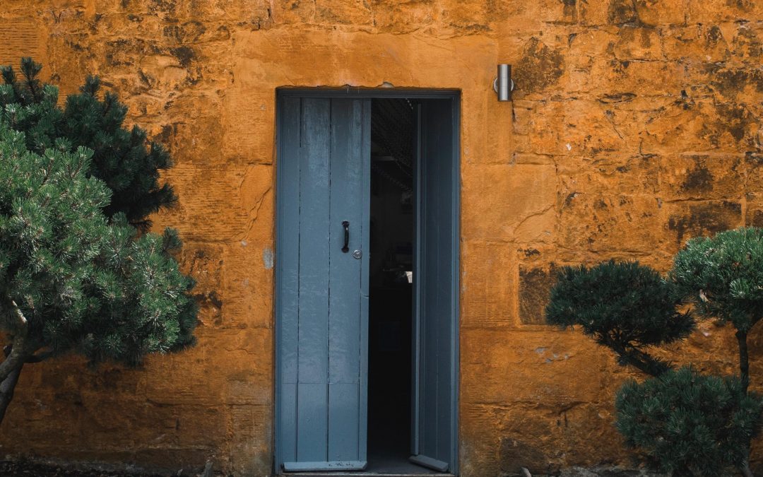 open-door-revelation-3-rbs-blog-image__roan-lavery-776794-unsplash-1080x675